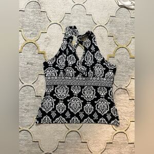 White House black market sleeveless top